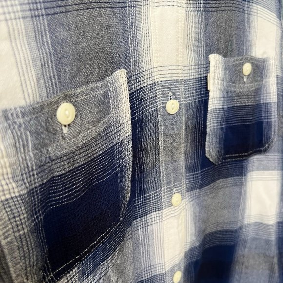Levi's Boyfriend Fit Cotton Flannel Long-Sleeve Shirt Blue Plaid Size M - Picture 9 of 10